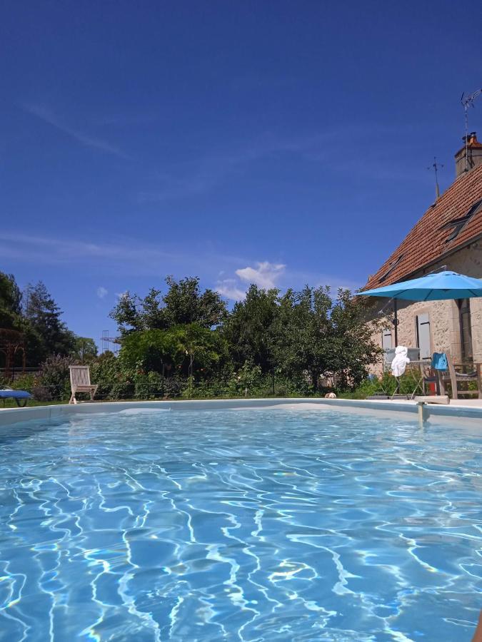L'Amalgam' Bed and Breakfast Ainay-le-Vieil Eksteriør billede